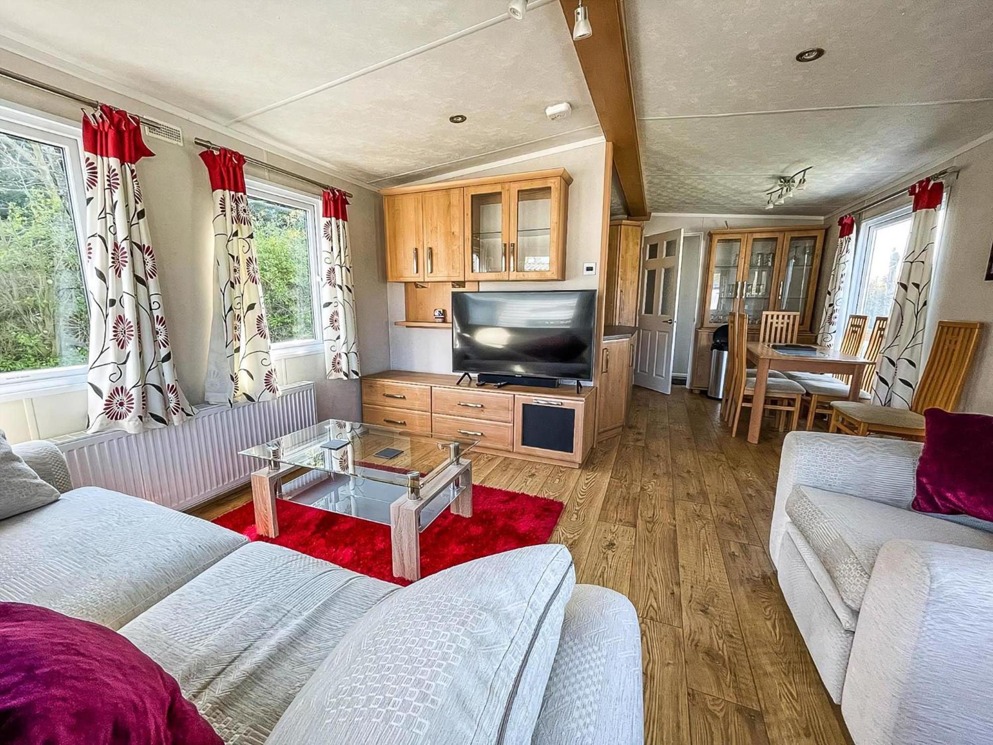 فندق 6 Berth Caravan With Decking At Cherry Tree Park In Norfolk Ref 70014G غريت يورماوث المظهر الخارجي الصورة